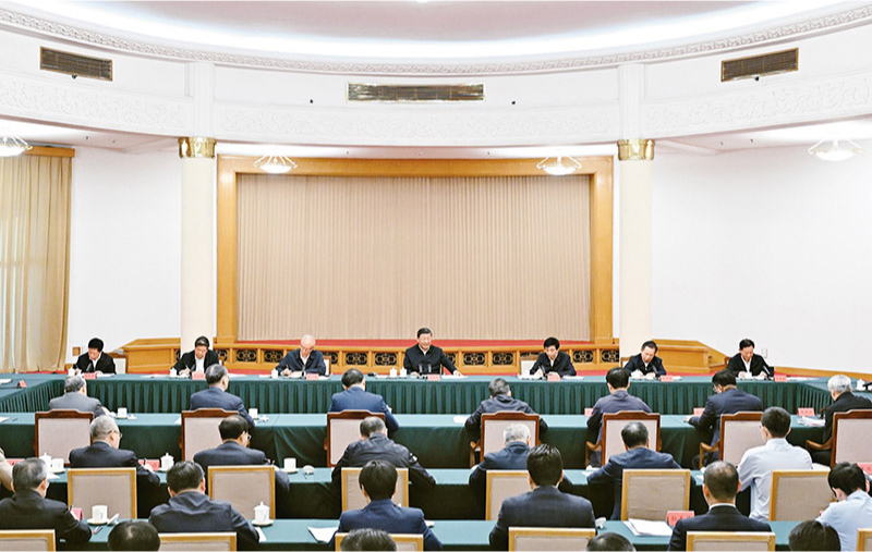 　2024年5月23日下午，中共中央總書記、國家主席、中央軍委主席習(xí)近平在山東省濟(jì)南市主持召開企業(yè)和專家座談會(huì)并發(fā)表重要講話。 新華社記者 謝環(huán)馳/攝